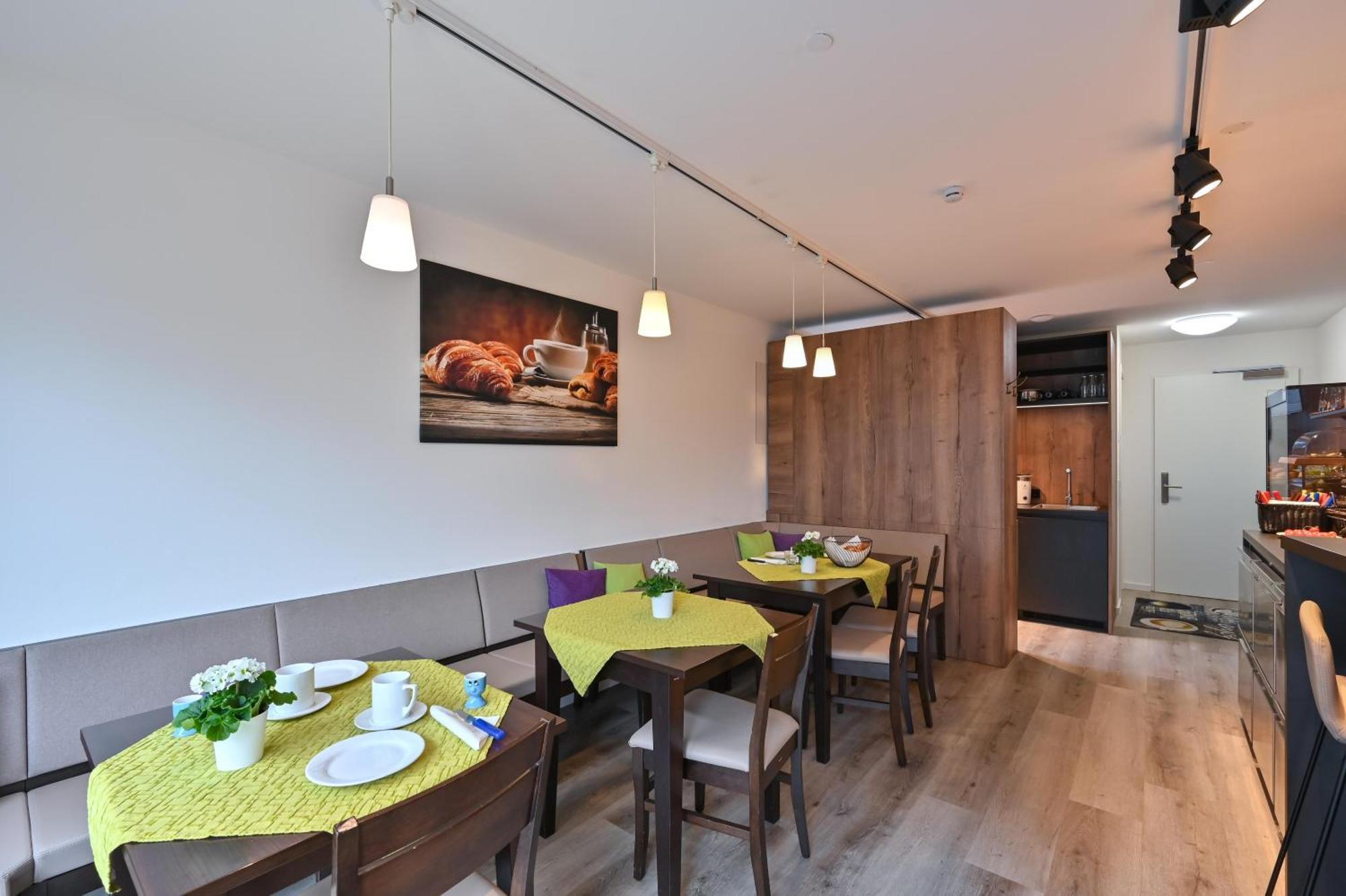 Hotel Gaestehaus Stock Zimmer Baeumle Friedrichshafen Buitenkant foto