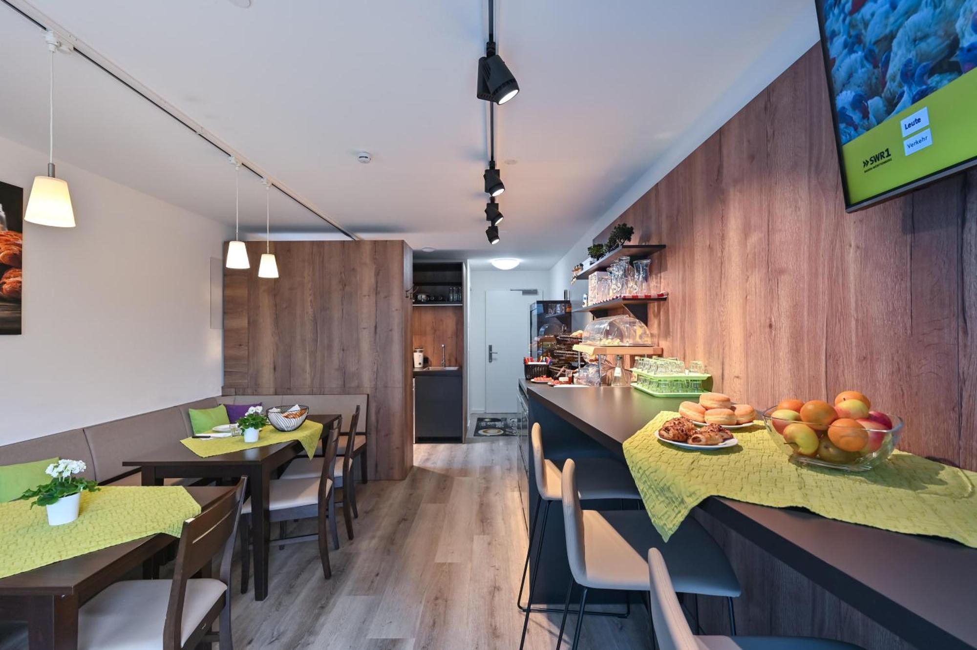 Hotel Gaestehaus Stock Zimmer Baeumle Friedrichshafen Buitenkant foto