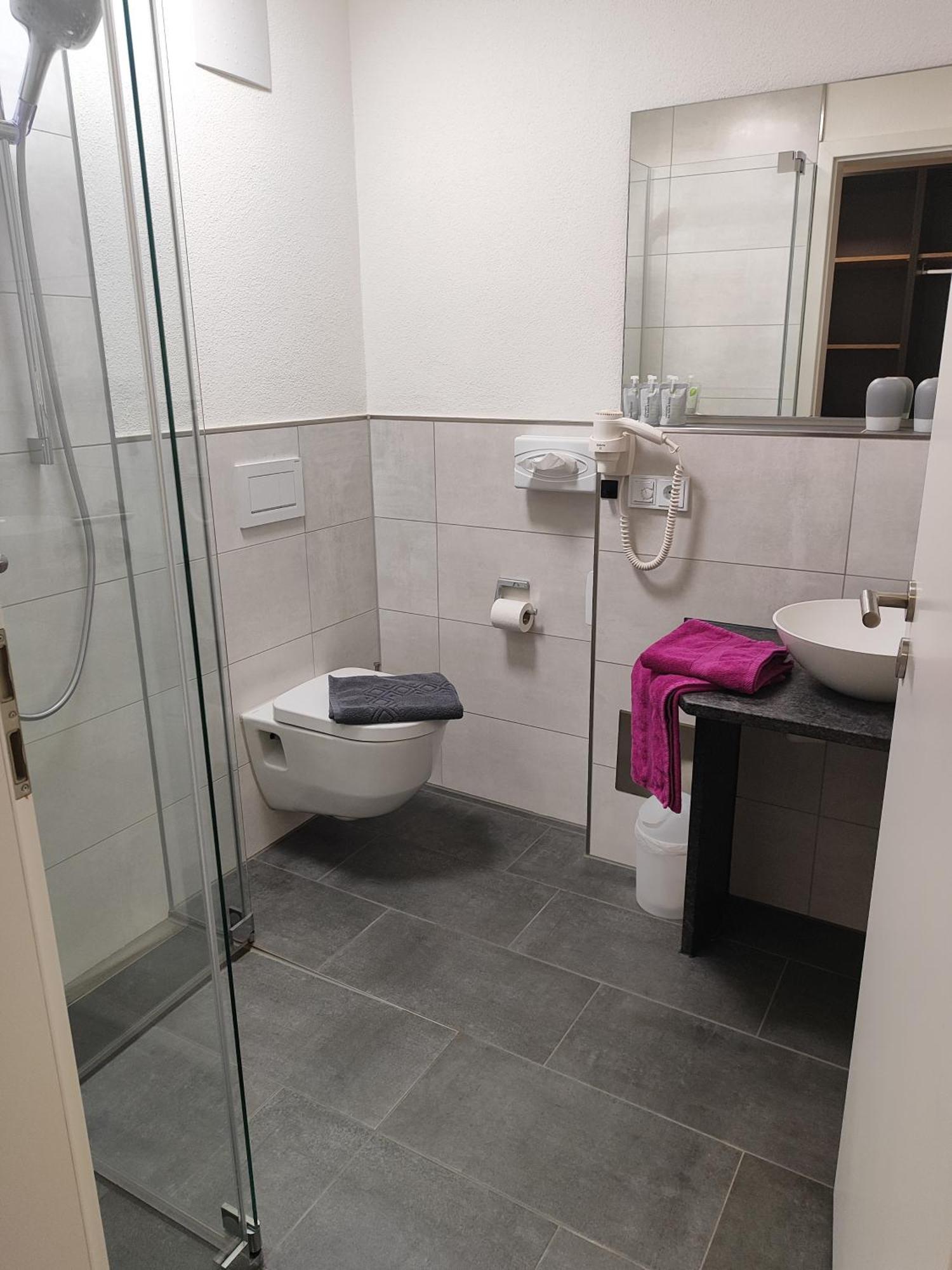 Hotel Gaestehaus Stock Zimmer Baeumle Friedrichshafen Buitenkant foto